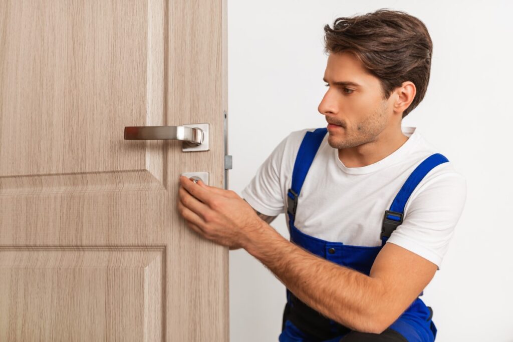 Techniques spécialisées pour ouvrir une porte